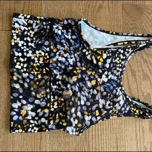 Lululemon pivot tank!